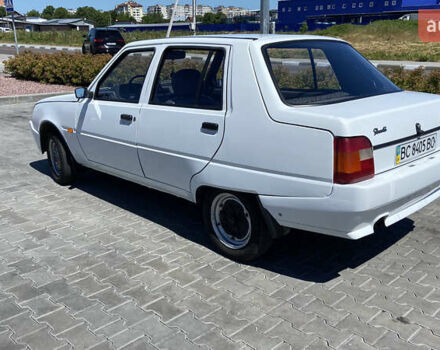 Белый ЗАЗ 1103 Славута, объемом двигателя 1.2 л и пробегом 60 тыс. км за 1100 $, фото 3 на Automoto.ua