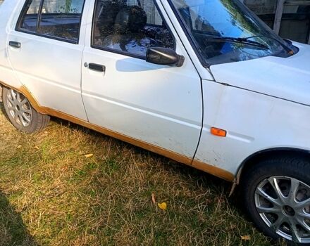 Белый ЗАЗ 1103 Славута, объемом двигателя 1.2 л и пробегом 200 тыс. км за 850 $, фото 1 на Automoto.ua