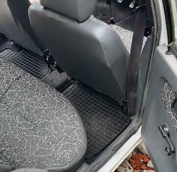 Белый ЗАЗ 1103 Славута, объемом двигателя 1.2 л и пробегом 72 тыс. км за 1300 $, фото 3 на Automoto.ua