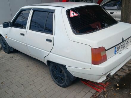 ЗАЗ 1103 Славута 2000 в Запорожье на Automoto.ua Белый ЗАЗ 1103 Славута, объемом двигателя 2 л и пробегом 165 тыс. км за 600 $, фото 1 на Automoto.ua
