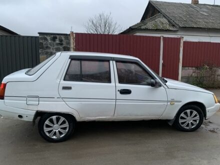 Белый ЗАЗ 1103 Славута, объемом двигателя 1.3 л и пробегом 135 тыс. км за 750 $, фото 1 на Automoto.ua