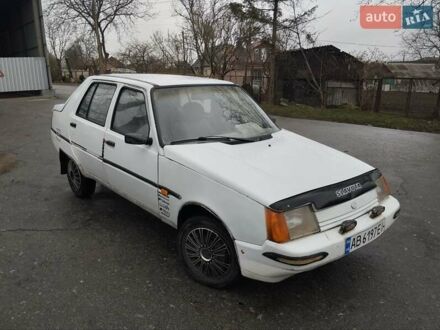 ЗАЗ 1103 Славута 2003 в Оратове на Automoto.ua Белый ЗАЗ 1103 Славута, объемом двигателя 1.2 л и пробегом 165 тыс. км за 650 $, фото 1 на Automoto.ua