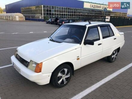 ЗАЗ 1103 Славута 2003 в Сумах на Automoto.ua Белый ЗАЗ 1103 Славута, объемом двигателя 1.2 л и пробегом 167 тыс. км за 1100 $, фото 1 на Automoto.ua
