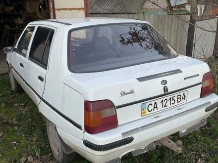 Белый ЗАЗ 1103 Славута, объемом двигателя 1.2 л и пробегом 160 тыс. км за 1200 $, фото 1 на Automoto.ua