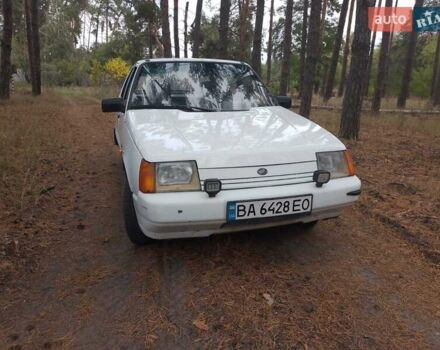 Белый ЗАЗ 1103 Славута, объемом двигателя 1.2 л и пробегом 140 тыс. км за 999 $, фото 1 на Automoto.ua