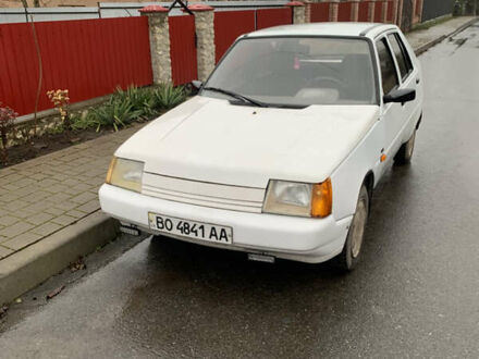 Білий ЗАЗ 1103 Славута, об'ємом двигуна 0.15 л та пробігом 73 тис. км за 900 $, фото 1 на Automoto.ua