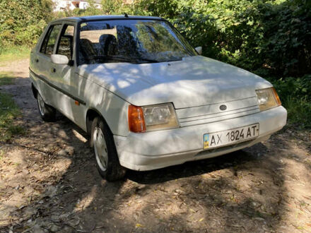 ЗАЗ 1103 Славута 2006 в Полтаве на Automoto.ua Белый ЗАЗ 1103 Славута, объемом двигателя 1.2 л и пробегом 170 тыс. км за 900 $, фото 1 на Automoto.ua