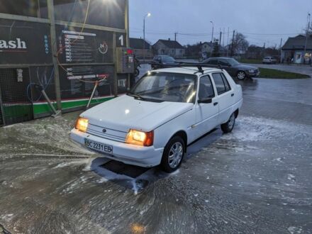 Белый ЗАЗ 1103 Славута, объемом двигателя 1.2 л и пробегом 150 тыс. км за 950 $, фото 1 на Automoto.ua