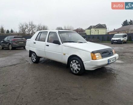 Белый ЗАЗ 1103 Славута, объемом двигателя 1.3 л и пробегом 170 тыс. км за 850 $, фото 1 на Automoto.ua