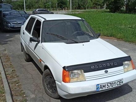 Белый ЗАЗ 1103 Славута, объемом двигателя 1.2 л и пробегом 240 тыс. км за 1350 $, фото 1 на Automoto.ua