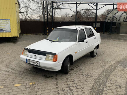 ЗАЗ 1103 Славута 2007 в Первомайск на Automoto.ua Белый ЗАЗ 1103 Славута, объемом двигателя 1.2 л и пробегом 43 тыс. км за 1950 $, фото 1 на Automoto.ua