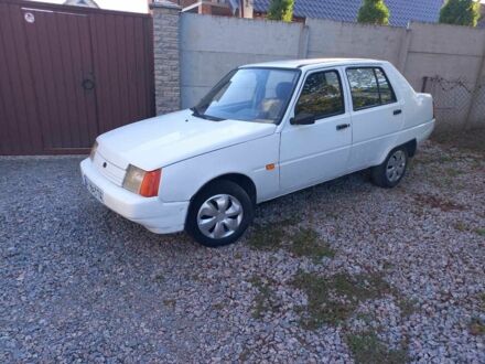 ЗАЗ 1103 Славута 2008 у Тараще на Automoto.ua Білий ЗАЗ 1103 Славута, об'ємом двигуна 1.2 л та пробігом 120 тис. км за 800 $, фото 1 на Automoto.ua