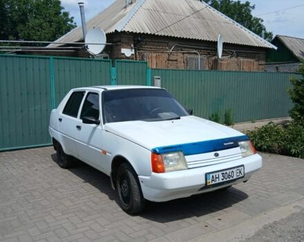 Белый ЗАЗ 1103 Славута, объемом двигателя 1.2 л и пробегом 146 тыс. км за 1081 $, фото 1 на Automoto.ua