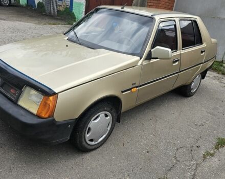 Бежевый ЗАЗ 1103 Славута, объемом двигателя 1.2 л и пробегом 26 тыс. км за 1200 $, фото 4 на Automoto.ua