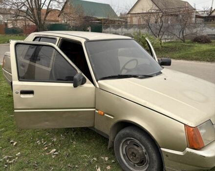 Бежевый ЗАЗ 1103 Славута, объемом двигателя 1.2 л и пробегом 1 тыс. км за 600 $, фото 3 на Automoto.ua