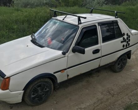 Бежевый ЗАЗ 1103 Славута, объемом двигателя 1.1 л и пробегом 2 тыс. км за 593 $, фото 7 на Automoto.ua