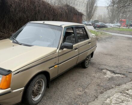 Бежевый ЗАЗ 1103 Славута, объемом двигателя 1.3 л и пробегом 183 тыс. км за 591 $, фото 2 на Automoto.ua