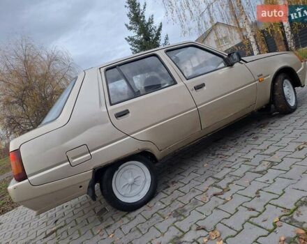 Бежевый ЗАЗ 1103 Славута, объемом двигателя 1.3 л и пробегом 111 тыс. км за 650 $, фото 10 на Automoto.ua