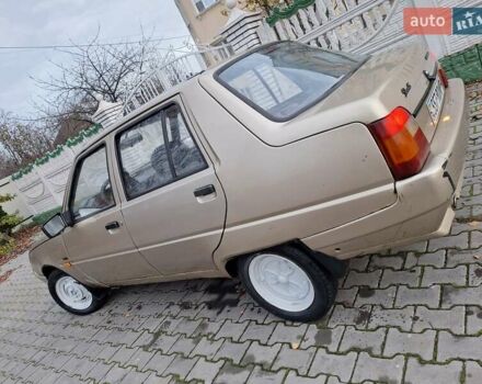 Бежевый ЗАЗ 1103 Славута, объемом двигателя 1.3 л и пробегом 111 тыс. км за 650 $, фото 3 на Automoto.ua