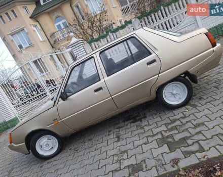 Бежевый ЗАЗ 1103 Славута, объемом двигателя 1.3 л и пробегом 111 тыс. км за 650 $, фото 1 на Automoto.ua