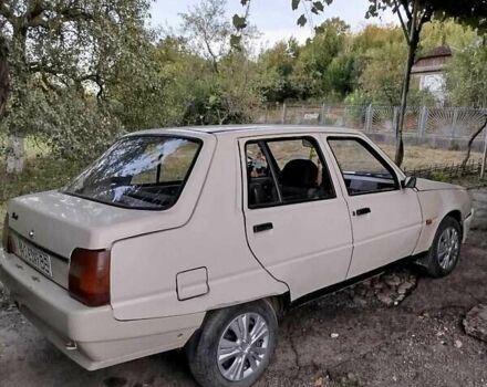 Бежевый ЗАЗ 1103 Славута, объемом двигателя 1.2 л и пробегом 150 тыс. км за 600 $, фото 6 на Automoto.ua