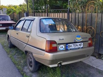 ЗАЗ 1103 Славута 2003 в Одессе на Automoto.ua Бежевый ЗАЗ 1103 Славута, объемом двигателя 1.2 л и пробегом 124 тыс. км за 1150 $, фото 1 на Automoto.ua