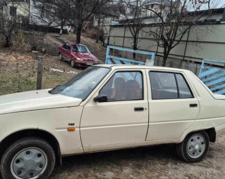 ЗАЗ 1103 Славута 2003 в Киеве на Automoto.ua Бежевый ЗАЗ 1103 Славута, объемом двигателя 1.2 л и пробегом 150 тыс. км за 700 $, фото 1 на Automoto.ua