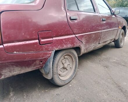 Красный ЗАЗ 1103 Славута, объемом двигателя 1 л и пробегом 100 тыс. км за 553 $, фото 4 на Automoto.ua