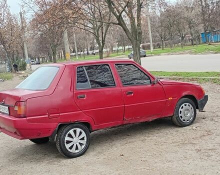 Красный ЗАЗ 1103 Славута, объемом двигателя 1.2 л и пробегом 200 тыс. км за 800 $, фото 3 на Automoto.ua