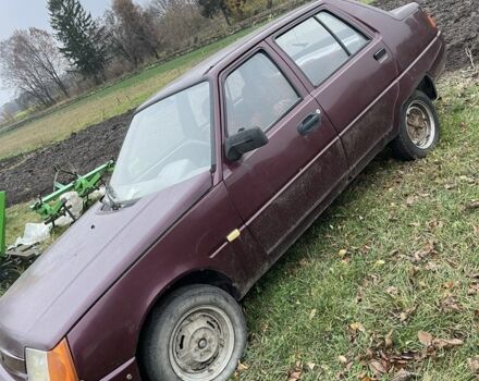 Красный ЗАЗ 1103 Славута, объемом двигателя 1.2 л и пробегом 400 тыс. км за 500 $, фото 5 на Automoto.ua