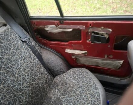 Красный ЗАЗ 1103 Славута, объемом двигателя 1 л и пробегом 250 тыс. км за 593 $, фото 5 на Automoto.ua