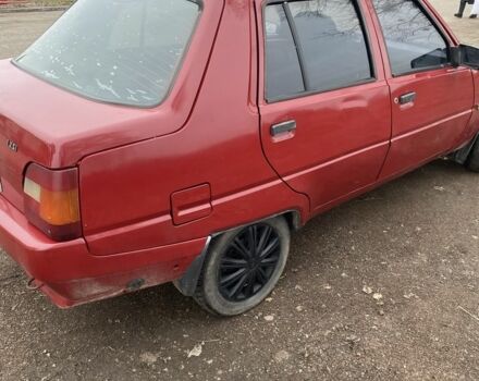 Червоний ЗАЗ 1103 Славута, об'ємом двигуна 1.2 л та пробігом 200 тис. км за 670 $, фото 4 на Automoto.ua