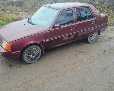 Красный ЗАЗ 1103 Славута, объемом двигателя 1.3 л и пробегом 206 тыс. км за 600 $, фото 3 на Automoto.ua