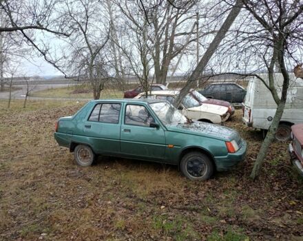 Красный ЗАЗ 1103 Славута, объемом двигателя 0 л и пробегом 100 тыс. км за 300 $, фото 2 на Automoto.ua