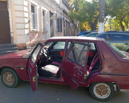 Красный ЗАЗ 1103 Славута, объемом двигателя 1.2 л и пробегом 140 тыс. км за 650 $, фото 3 на Automoto.ua