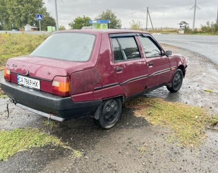 Красный ЗАЗ 1103 Славута, объемом двигателя 1.2 л и пробегом 200 тыс. км за 600 $, фото 3 на Automoto.ua