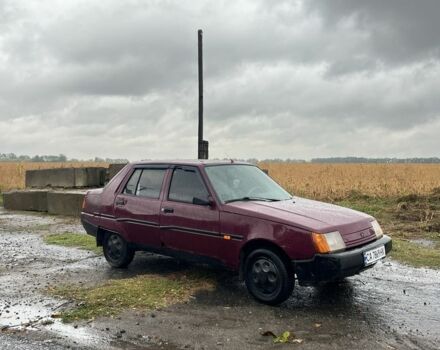 Красный ЗАЗ 1103 Славута, объемом двигателя 1.2 л и пробегом 200 тыс. км за 600 $, фото 2 на Automoto.ua
