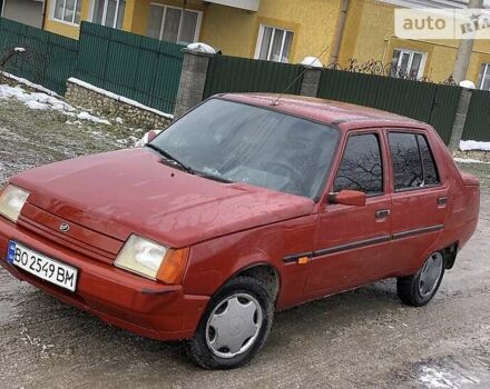 Красный ЗАЗ 1103 Славута, объемом двигателя 1.2 л и пробегом 94 тыс. км за 1500 $, фото 1 на Automoto.ua