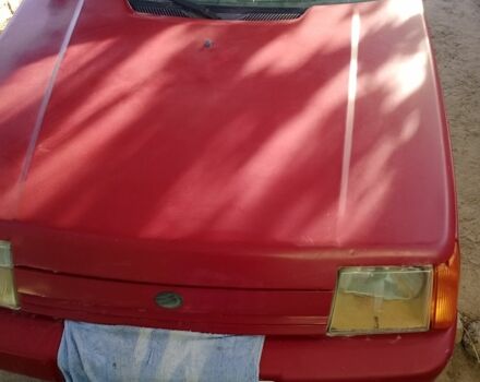 Красный ЗАЗ 1103 Славута, объемом двигателя 0 л и пробегом 200 тыс. км за 713 $, фото 2 на Automoto.ua