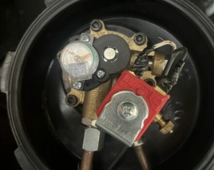 Красный ЗАЗ 1103 Славута, объемом двигателя 1.2 л и пробегом 2 тыс. км за 700 $, фото 6 на Automoto.ua