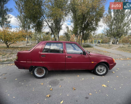 ЗАЗ 1103 Славута 2001 в Днепре (Днепропетровске) на Automoto.ua Красный ЗАЗ 1103 Славута, объемом двигателя 1.2 л и пробегом 93 тыс. км за 1400 $, фото 1 на Automoto.ua