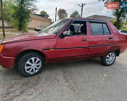 Червоний ЗАЗ 1103 Славута, об'ємом двигуна 1.2 л та пробігом 333 тис. км за 450 $, фото 2 на Automoto.ua