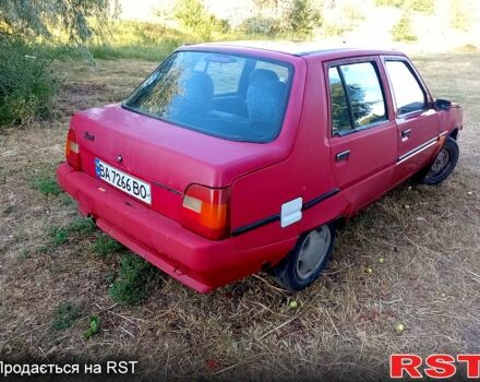 ЗАЗ 1103 Славута 2003 у Кропивницькому (Кіровограді) на Automoto.ua Червоний ЗАЗ 1103 Славута, об'ємом двигуна 1.2 л та пробігом 205 тис. км за 750 $, фото 1 на Automoto.ua