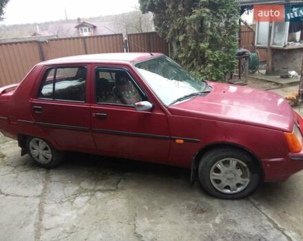 Красный ЗАЗ 1103 Славута, объемом двигателя 1.2 л и пробегом 120 тыс. км за 700 $, фото 3 на Automoto.ua