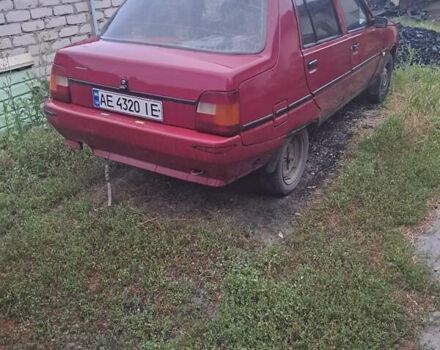 Красный ЗАЗ 1103 Славута, объемом двигателя 1.2 л и пробегом 200 тыс. км за 1000 $, фото 1 на Automoto.ua