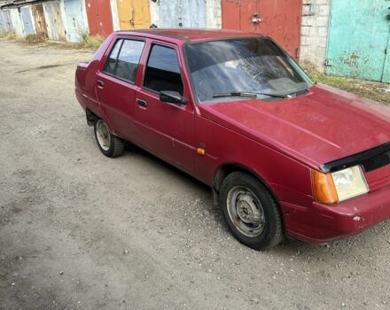 ЗАЗ 1103 Славута 2004 в Днепре (Днепропетровске) на Automoto.ua Красный ЗАЗ 1103 Славута, объемом двигателя 1.2 л и пробегом 1 тыс. км за 525 $, фото 1 на Automoto.ua