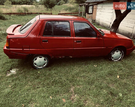 Красный ЗАЗ 1103 Славута, объемом двигателя 1.3 л и пробегом 130 тыс. км за 457 $, фото 4 на Automoto.ua