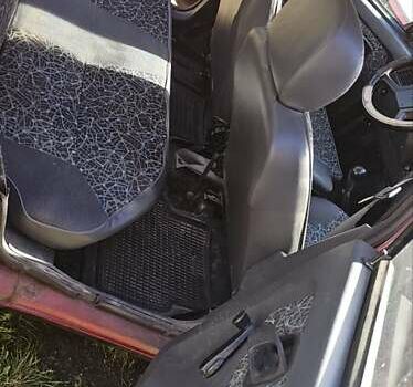 Красный ЗАЗ 1103 Славута, объемом двигателя 1.3 л и пробегом 209 тыс. км за 1100 $, фото 4 на Automoto.ua