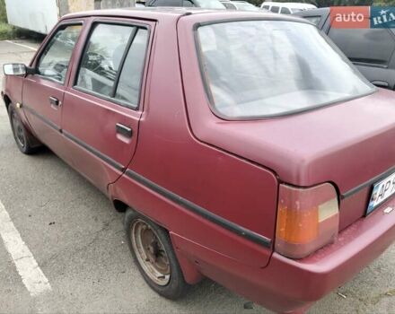 Красный ЗАЗ 1103 Славута, объемом двигателя 1.2 л и пробегом 135 тыс. км за 700 $, фото 2 на Automoto.ua