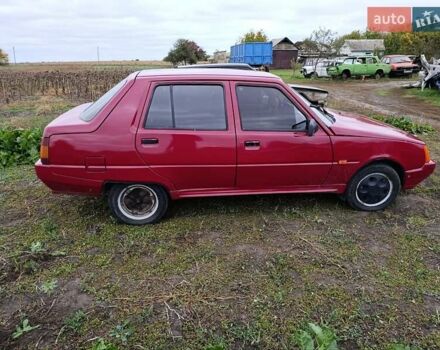 Красный ЗАЗ 1103 Славута, объемом двигателя 1.2 л и пробегом 132 тыс. км за 800 $, фото 7 на Automoto.ua